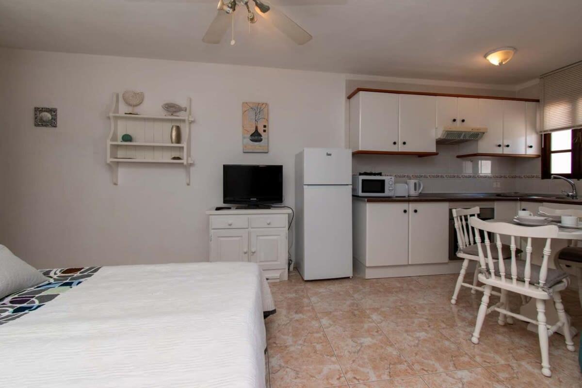 Parque Santiago II 269 - Studio With Sea And Pool Views Playa de las Américas Exterior foto